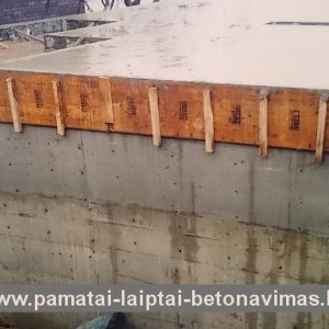 pamatų-betonavimas-3-1-300x300